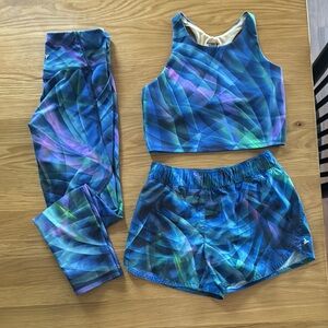 Colorful Athletic Set with Top, Shorts, and Leggings